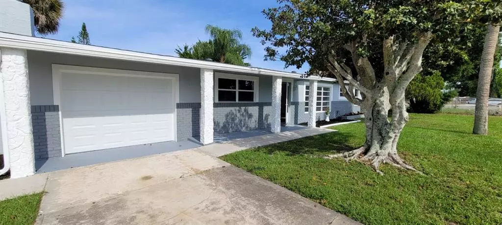 Melbourne, FL 32935,1637 VERNON DICKS DR