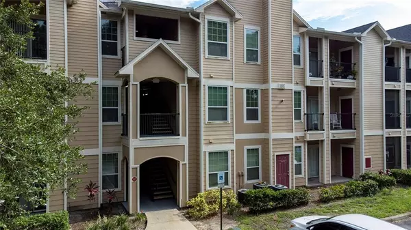 2015 ERVING CIR #107,  Ocoee,  FL 34761