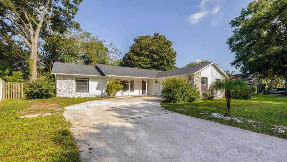 Orlando, FL 32818,972 YELLOW ROSE DR