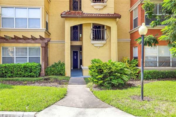 5124 CONROY RD #24,  Orlando,  FL 32811