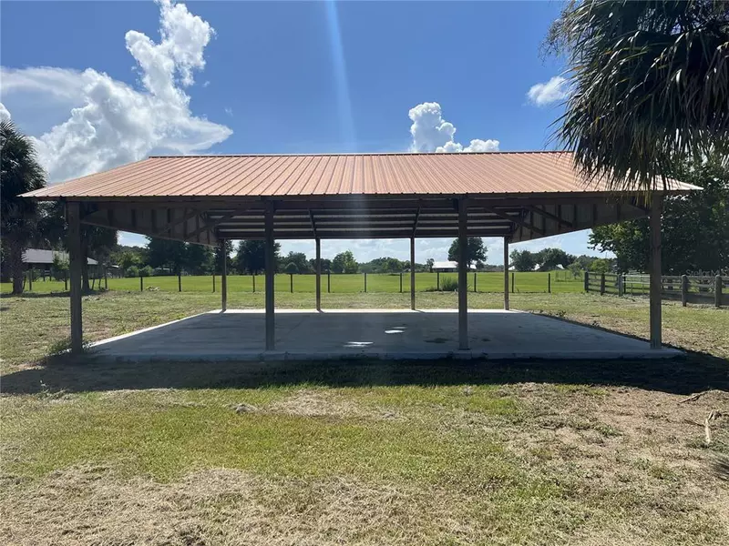 790 OLD GENEVA RD, Geneva, FL 32732