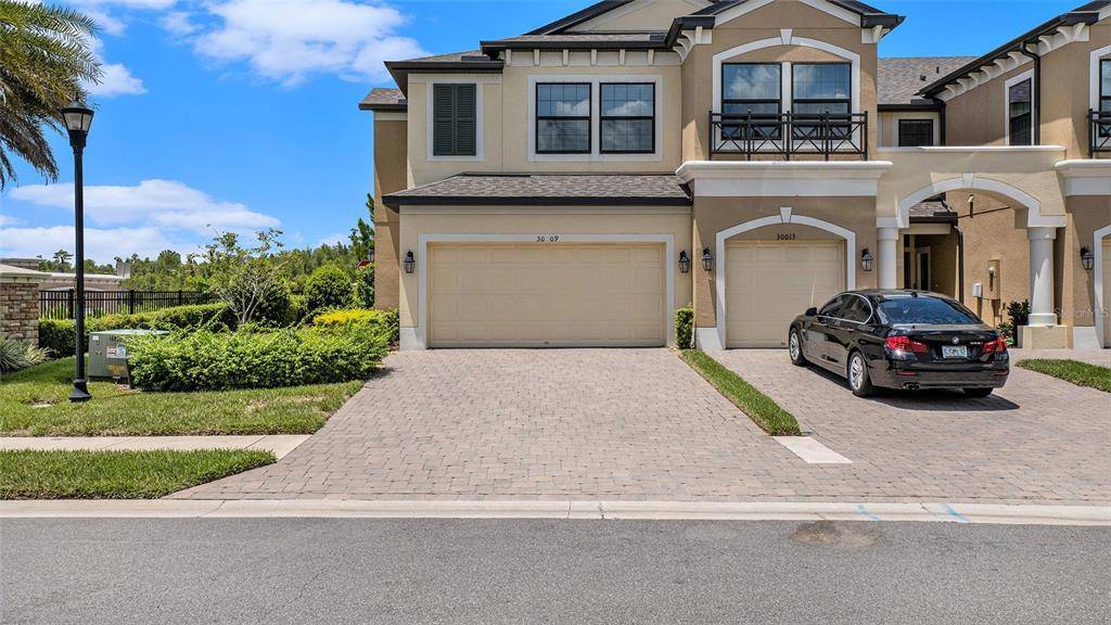 30009 SOUTHWELL LN, Wesley Chapel, FL 33543