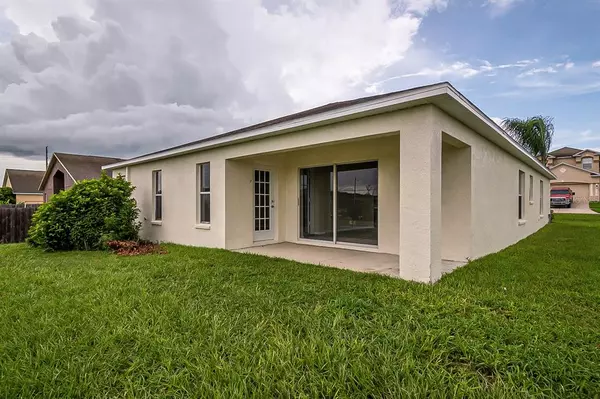 Zephyrhills, FL 33540,7501 MERCHANTVILLE CIR