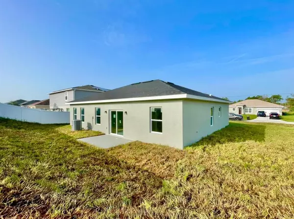 Poinciana, FL 34759,129 LILY LN