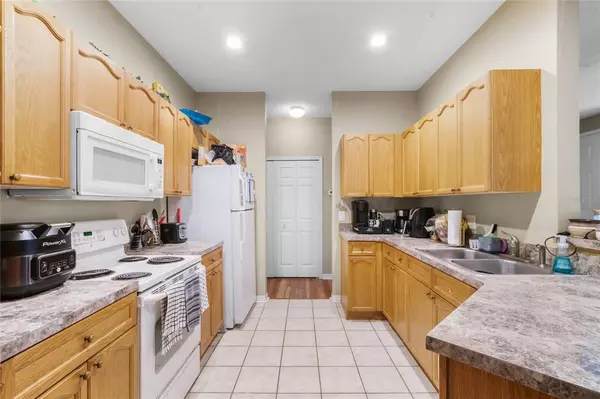 Oviedo, FL 32765,3687 OAKDALE CIR #101