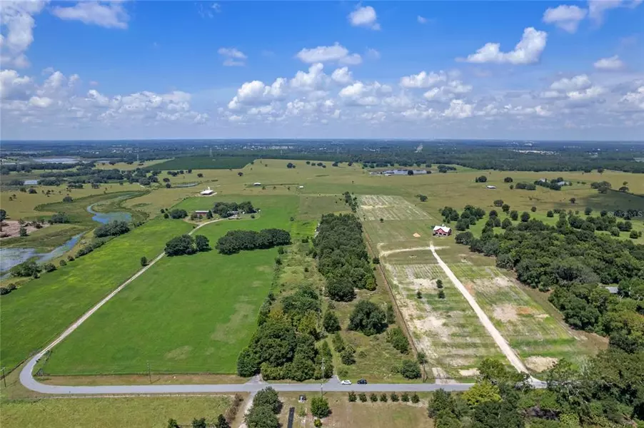 25119 PUNKIN CENTER RD, Howey In The Hills, FL 34737