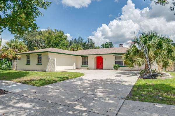 912 FAIRWAY DR, Winter Park, FL 32792