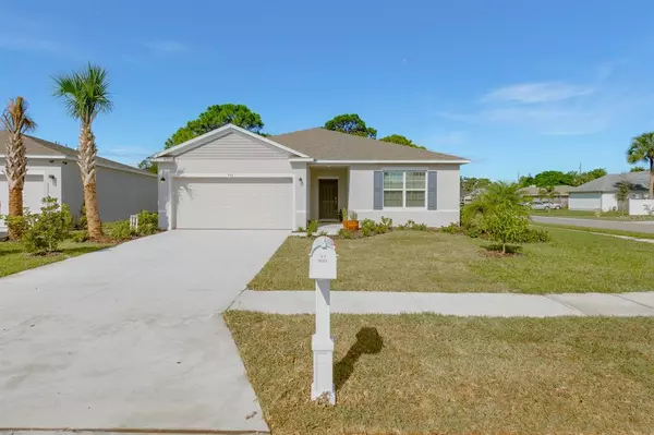 Rockledge, FL 32955,953 EDENSOR LN