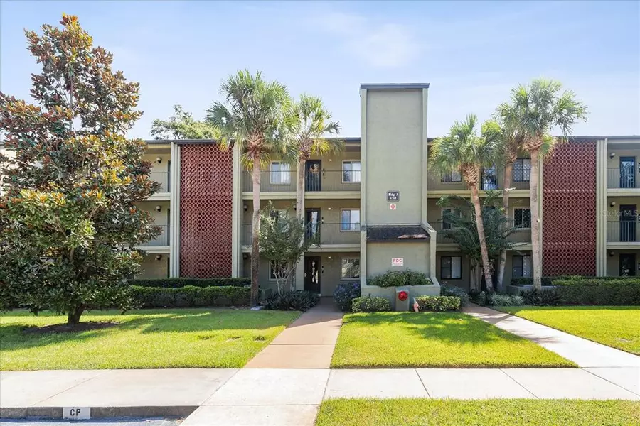 3 ESCONDIDO CIR #7, Altamonte Springs, FL 32701