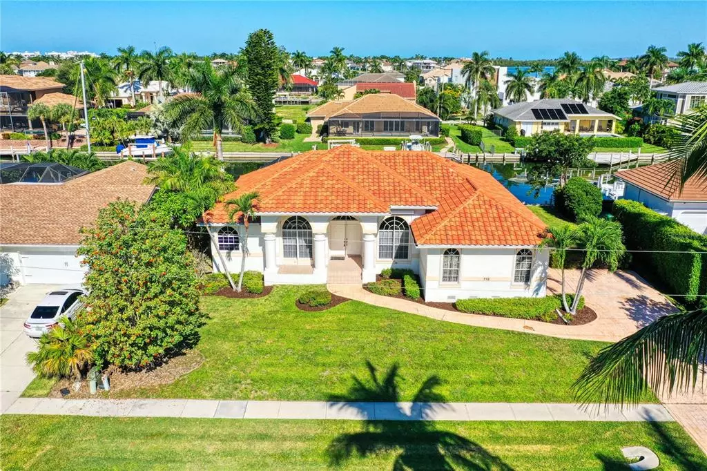 Marco Island, FL 34145,718 NAUTILUS CT