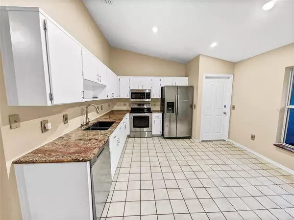 Fruitland Park, FL 34731,405 HAMLET CT