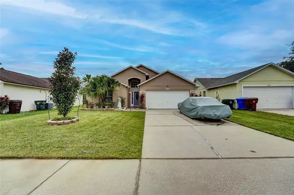 1035 SOARING EAGLE LN, Kissimmee, FL 34746