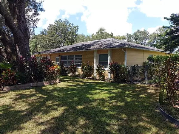 Lakeland, FL 33813,523 NORTHRIDE TRL