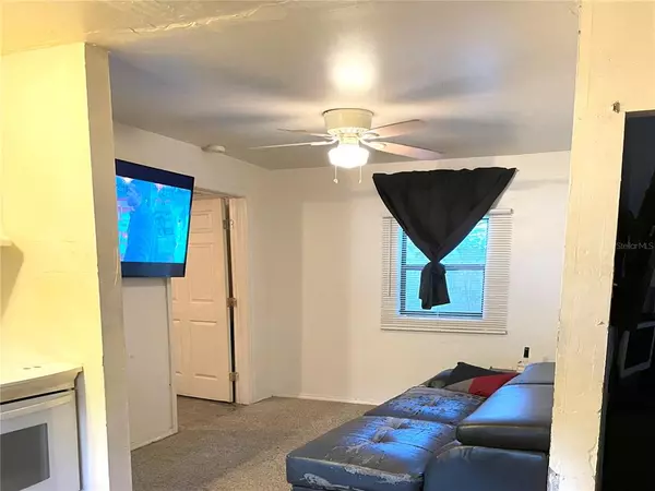 222 E ATWATER AVE Eustis, FL 32726