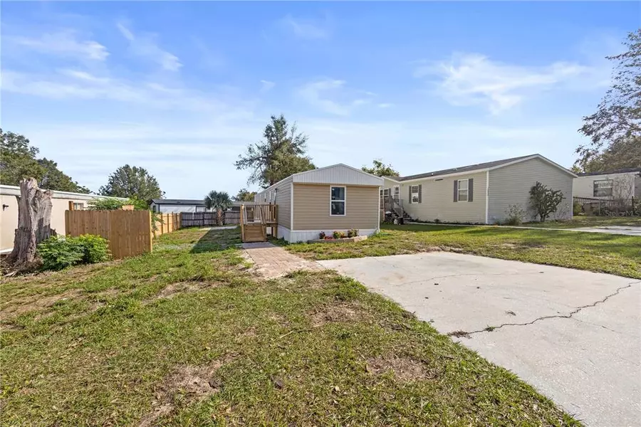 16842 BAY AVE, Montverde, FL 34756