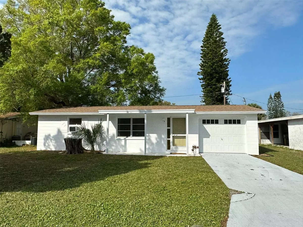 Holiday, FL 34691,1701 AQUA LN