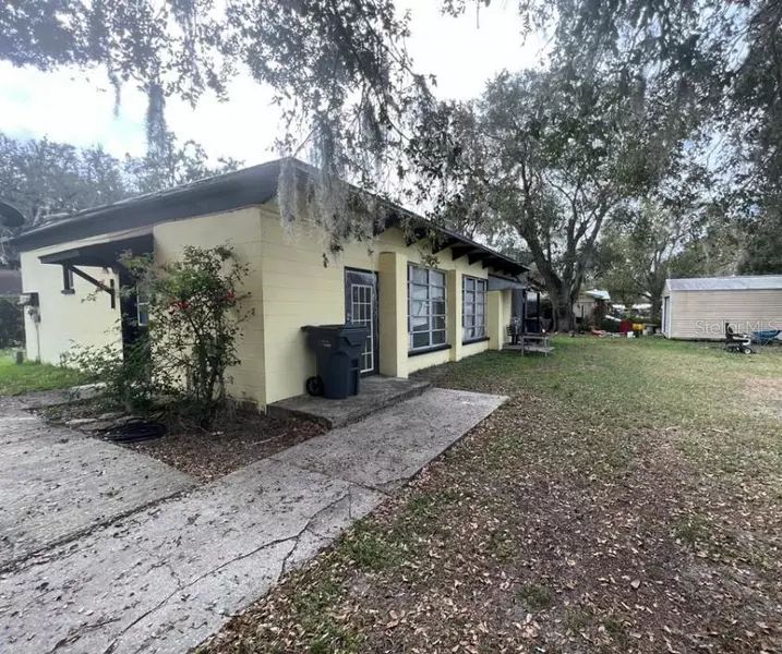 1304 WOODLAND AVE, Lakeland, FL 33801