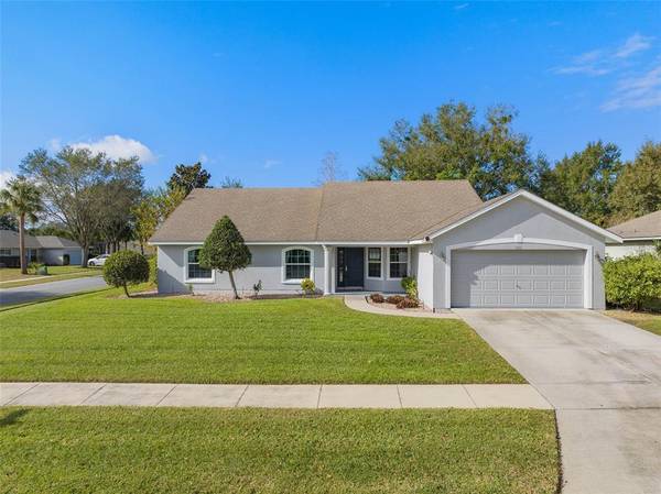 5010 TREASURE CAY RD, Tavares, FL 32778