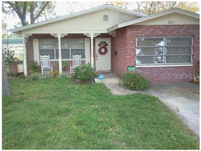 221 SW MADISON CIR N, St Petersburg, FL 33703