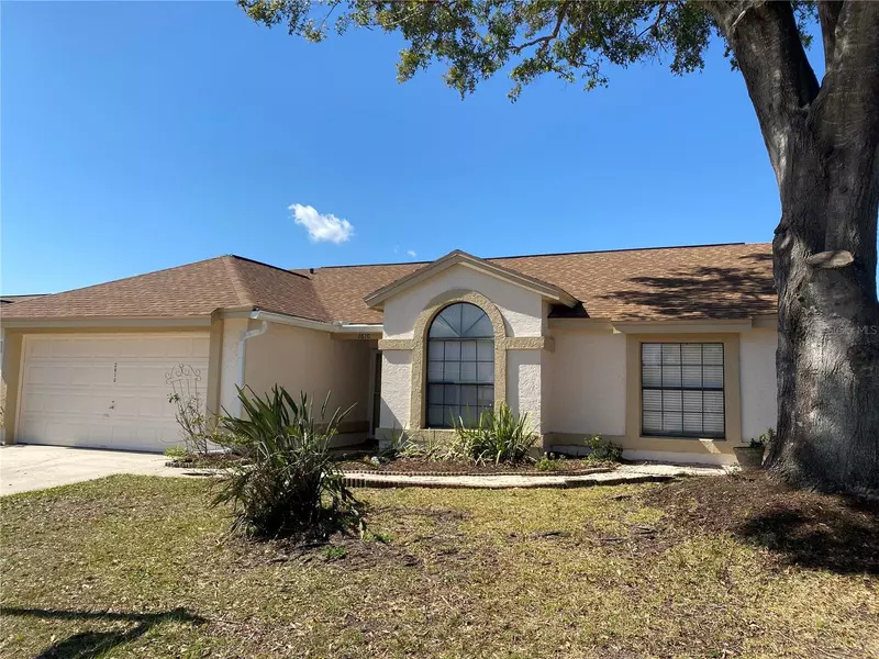 2610 LIZ LN, Kissimmee, FL 34744