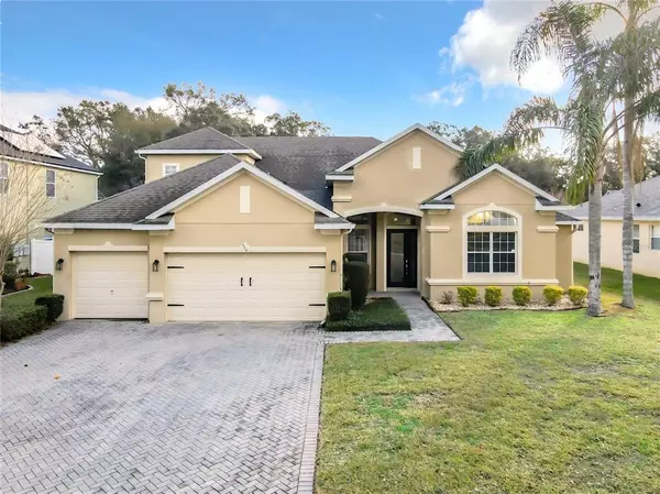 309 E BLUE WATER EDGE DR, Eustis, FL 32736