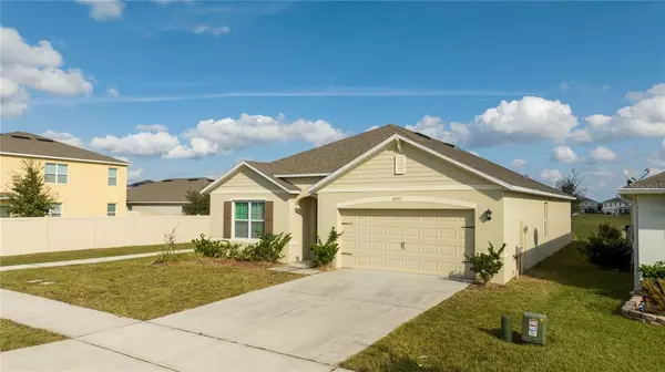 2433 WHITE POPPY DR, Kissimmee, FL 34747