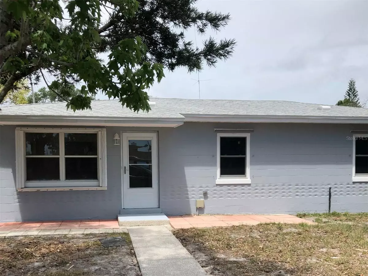 Melbourne, FL 32901,300 TULIP LN