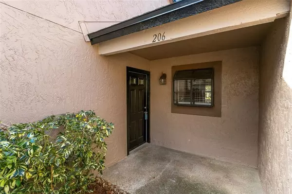 Altamonte Springs, FL 32714,940 DOUGLAS AVE #206