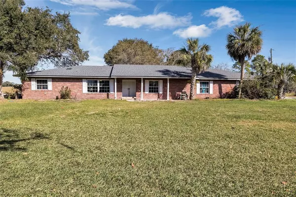 8119 PINE ISLAND RD, Clermont, FL 34711