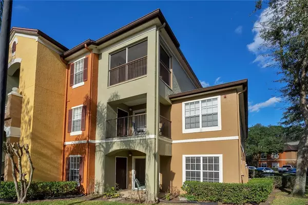 Orlando, FL 32828,802 CREST PINES DR #812