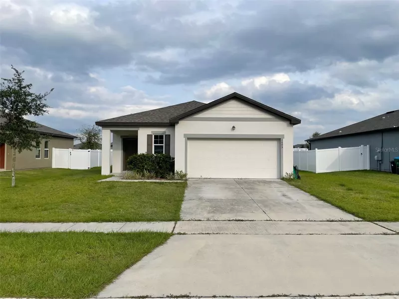 1005 LANDING LN, Deltona, FL 32738