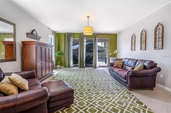 3940 PINE GATE TRL Orlando, FL 32824