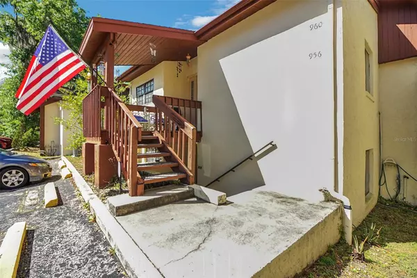 956 5TH ST #9A, Clermont, FL 34711