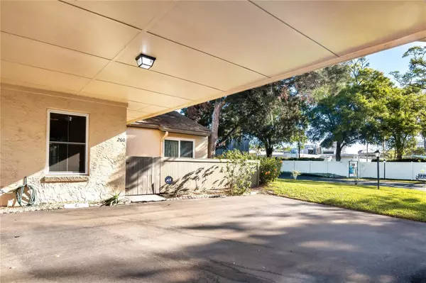 Altamonte Springs, FL 32701,260 WINDMEADOWS ST #260