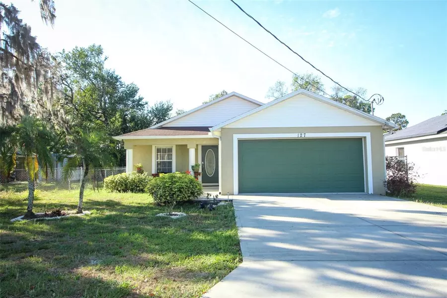 127 BISHOP ST, Auburndale, FL 33823