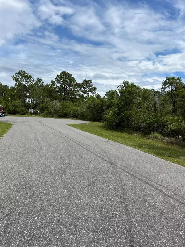 Eustis, FL 32736,W BLUEBELL AVE