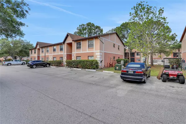 Palm Bay, FL 32905,2921 PINEWOOD DR NE #16