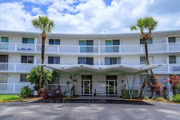 3190 N ATLANTIC AVE #205,  Cocoa Beach,  FL 32931