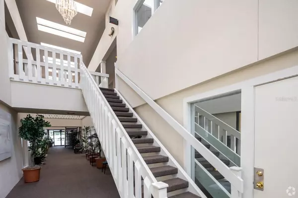 Altamonte Springs, FL 32714,901 DOUGLAS AVE #207