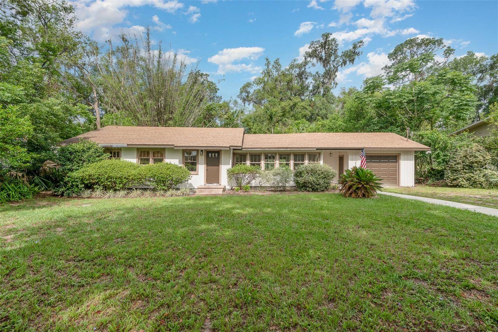 467 S CARPENTER AVE, Orange City, FL 32763