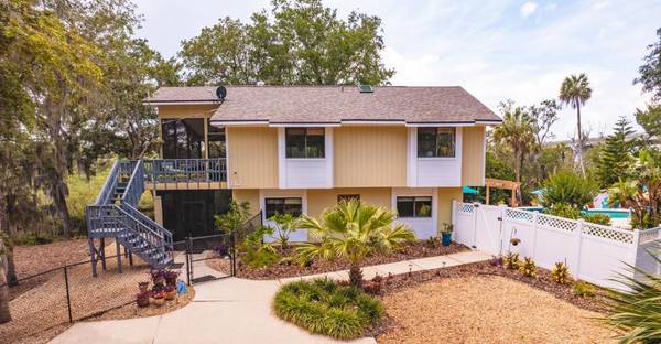 112 OAK ST,  Flagler Beach,  FL 32136