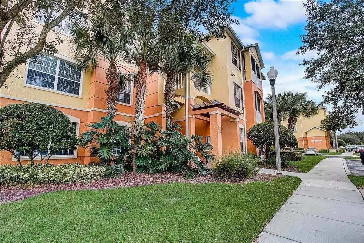 Orlando, FL 32829,8660 BUCCILLI DR #306