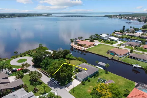 Port Charlotte, FL 33981,5058 ACKLEY TER