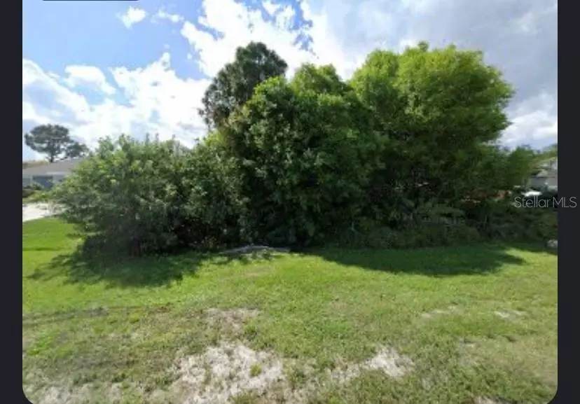 1070 SW DEL RIO BLVD, Port Saint Lucie, FL 34953