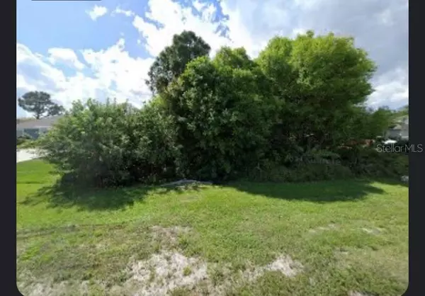 1070 SW DEL RIO BLVD, Port Saint Lucie, FL 34953