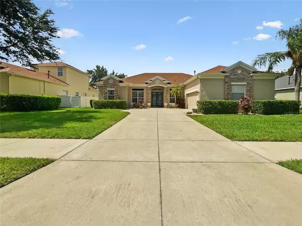 4557 BARRISTER DR, Clermont, FL 34711