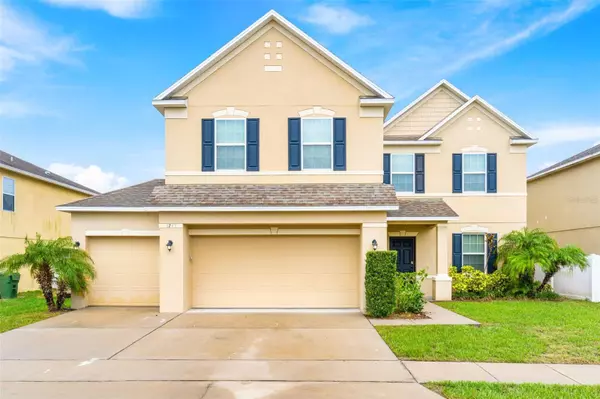 Winter Haven, FL 33881,5745 ROYAL HILLS CIR