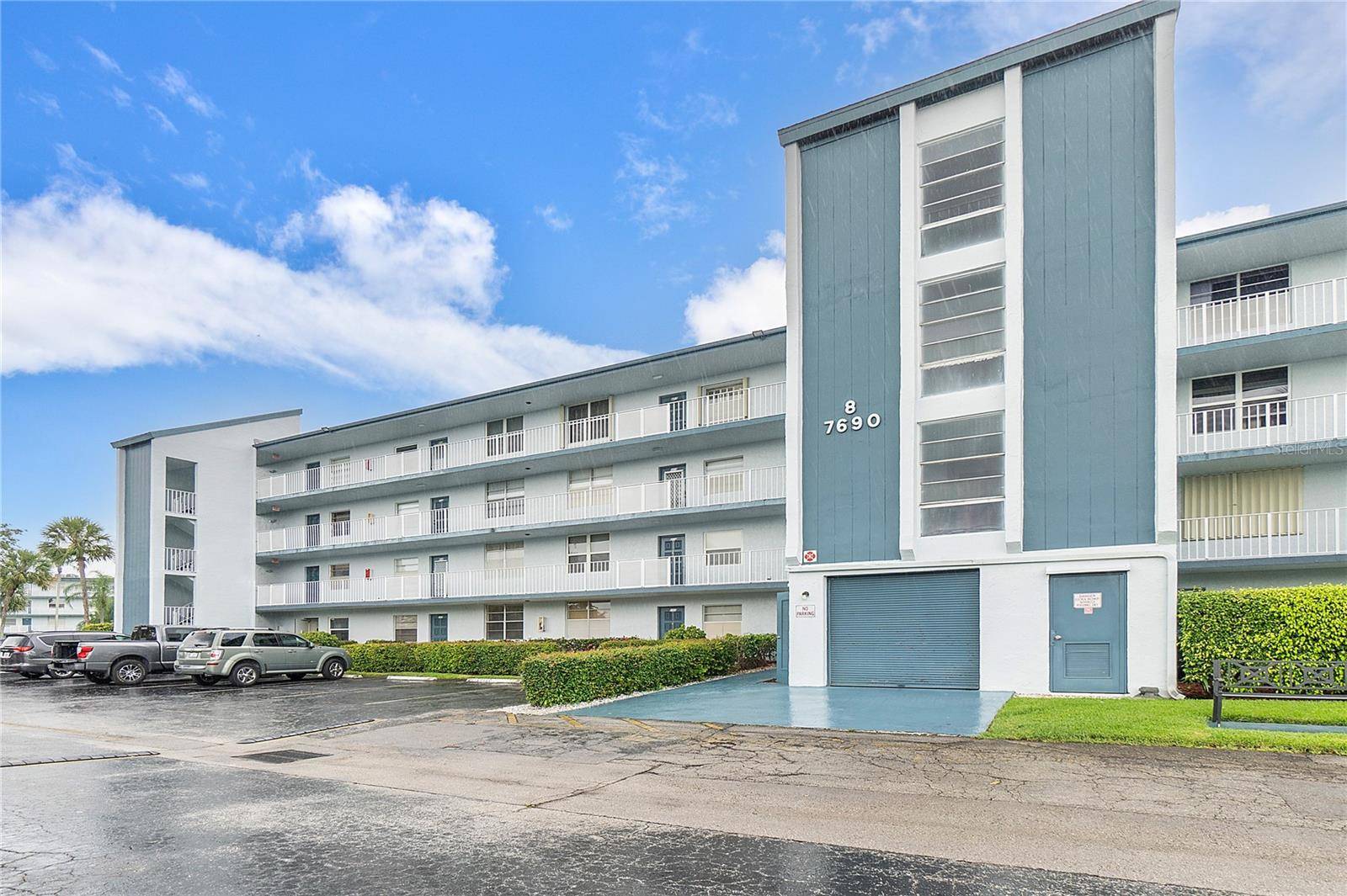 7690 NW 18TH ST #102, Margate, FL 33063