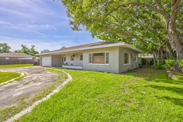 2312 55TH AVE W, Bradenton, FL 34207