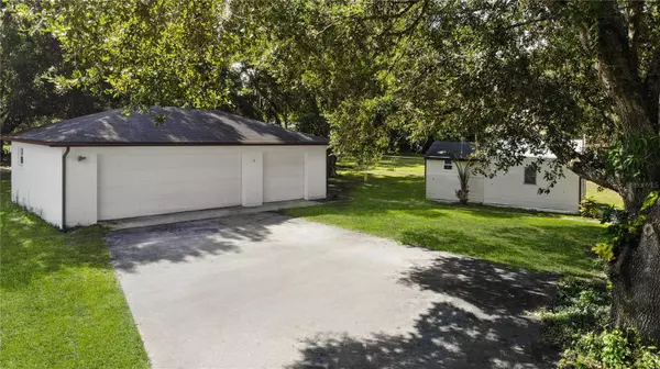 Lakeland, FL 33810,4841 CREEK MEADOW TRL